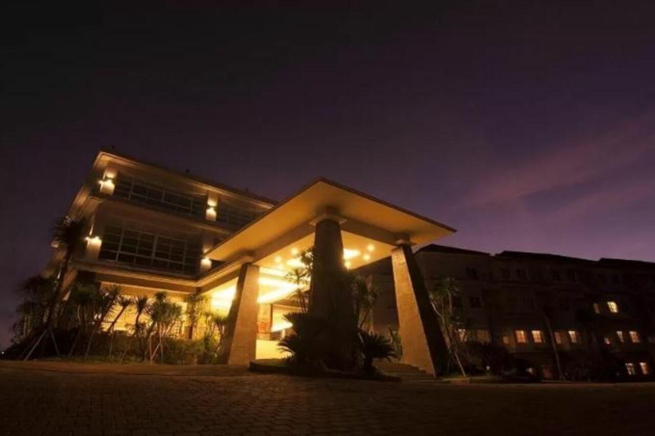 Hotel Lorin New Kuta Pecatu Exterior foto