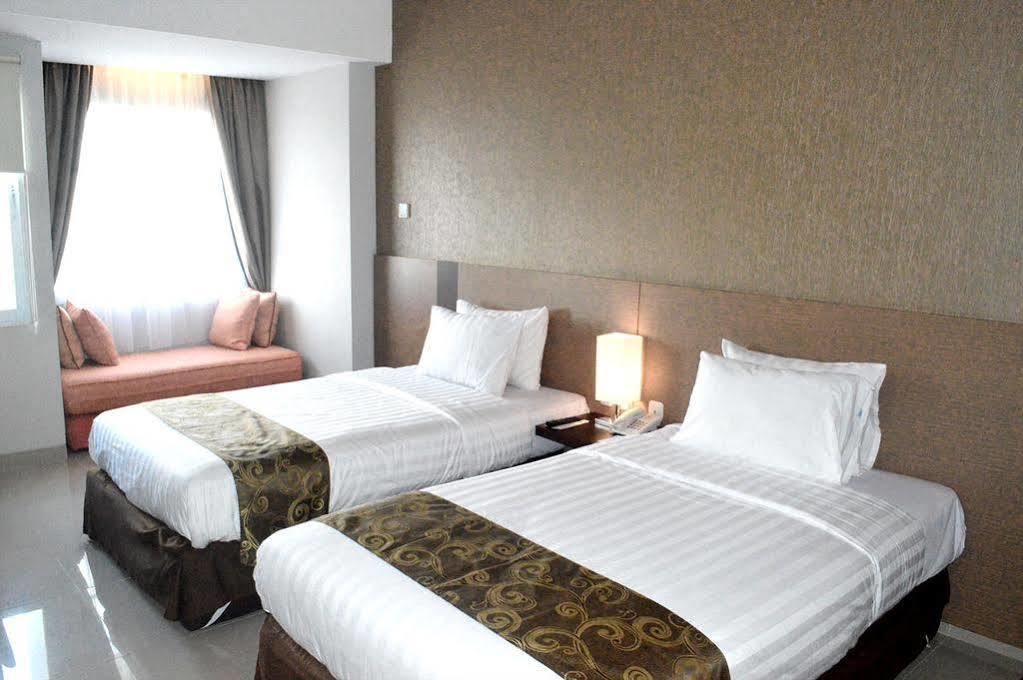 Hotel Lorin New Kuta Pecatu Exterior foto